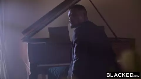 Riley Fucked BBC Right Before Her Wedding