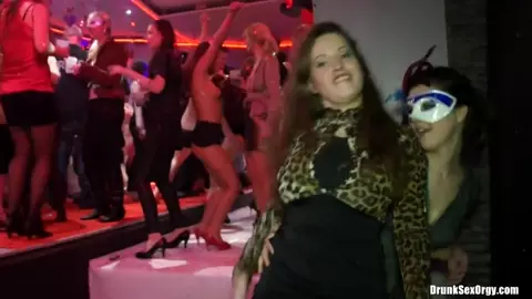 Valentine's Day Vaginas Part 5 [720p]2012-03-19_1280