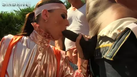 Simony Diamond - 9 Dick Bukkake