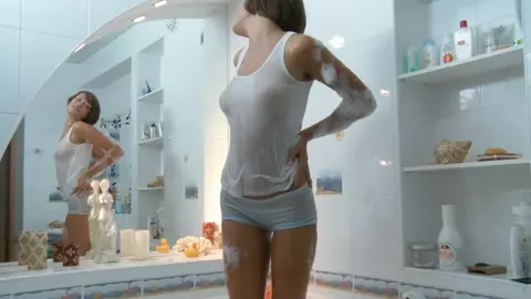 Kimberly Nutter - Earth-Shattering Orgasm