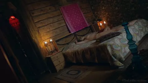 Solo Squirt Orgasm In An Unusual Pose