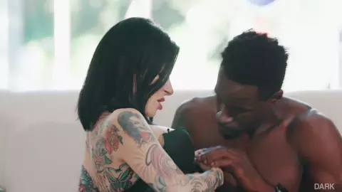 Wild Lady Prefers Blacks