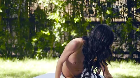 Massage At First Sight