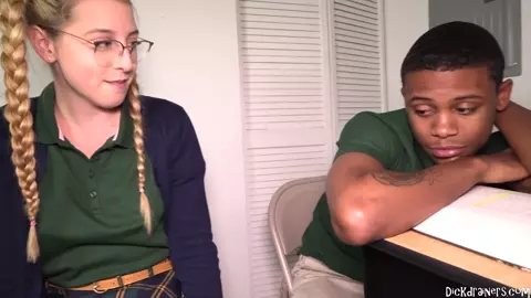 American Teens Have No Limits At School