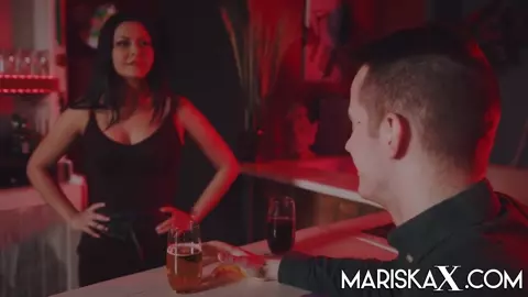 Mariska Knows No Limits