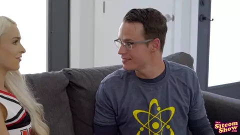 Big Bang, Penny's Facial
