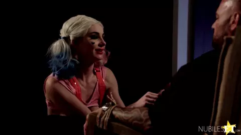 Everybody Wants To Fuck Harley Quinn