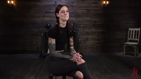 Cute Teen's Good BDSM Experience