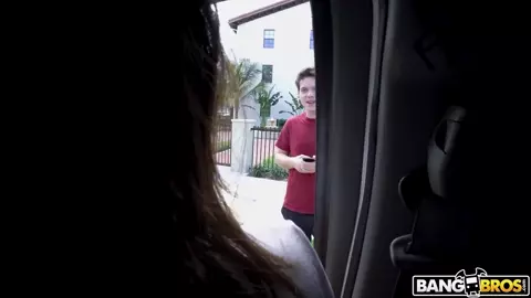 No Quarantine, Kira Fucks Strangers