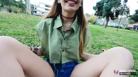 She Gets Her Pussy Pummeled In And Out