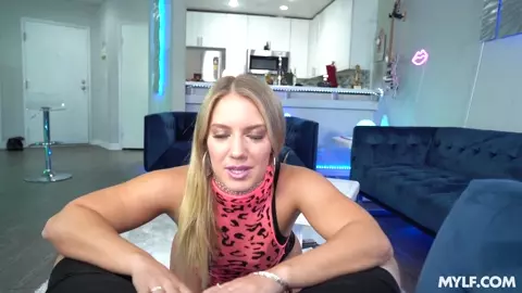 Dick Grinding Is Her Workout, 4K