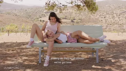 Sweet Young Pussy Picnic, 4K