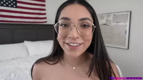 Do I Look Slutty Or I Need To Try Harder?