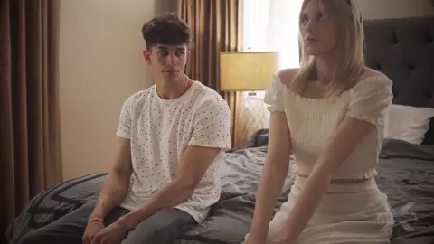 Take My Pretty Flower, Stepbro, 4K