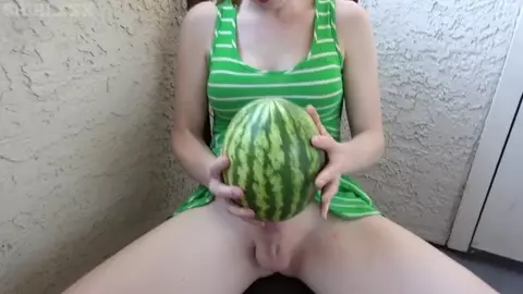 Shiri Shiri Loves Fucking Fruit