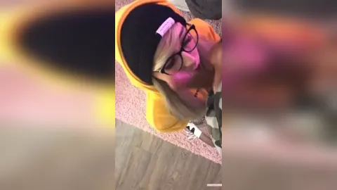 ManyVids cutiepii33quinn / str8 roommate bj EXPLOSIVE CUMSHOT. OMG