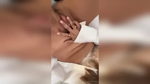 Eva Lovia Nude Pussy Finger In Bed