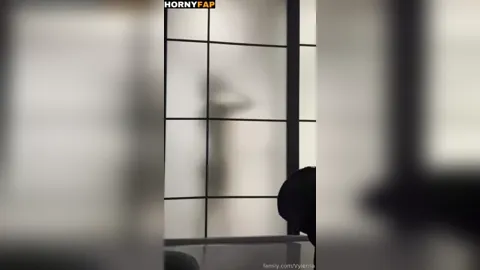 JadeyAnh Nude Shadow In Shower