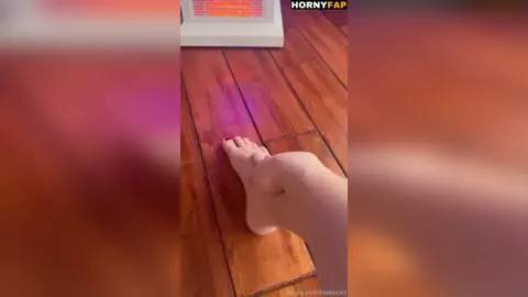 Haesicks Sexy Feet Tease