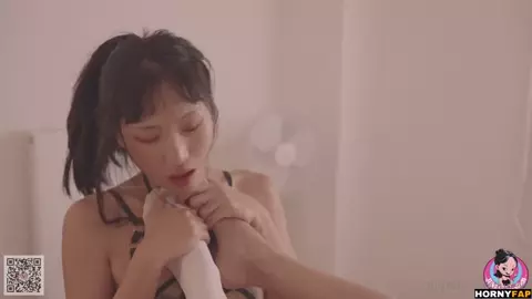 June Liu & Bunnybrownie Nude Lesbian Dildo Fuck