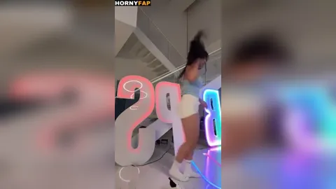 Aishah sofeY Cleaning Home PPV Livestream