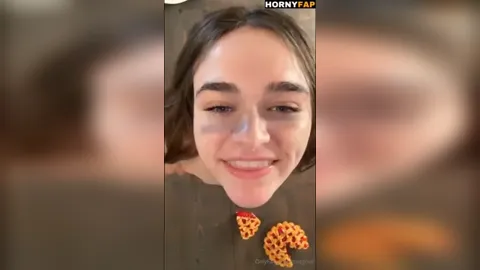 Megan Guthrie Nude Cake Strip Tease PPV Onlyfans Video Leaked