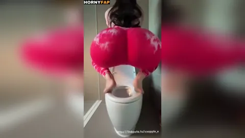 Xxapple_e Nude Bathroom Phat Ass Twerking Onlyfans Video Leaked