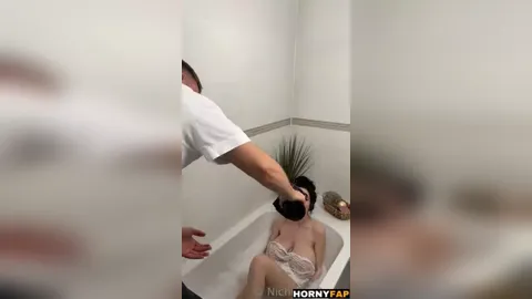 Laurine Nude Bath PPV Onlyfans Video Leaked
